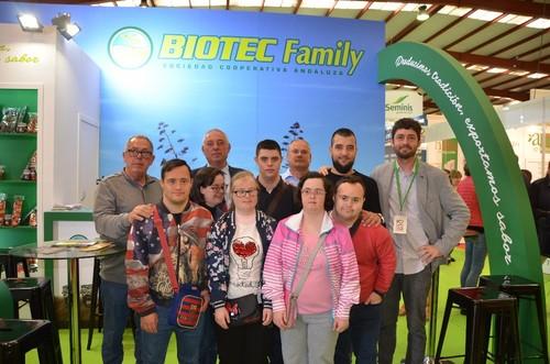 Biotec Family recibió a parte de sus trabajadores de la línea Biotec Down