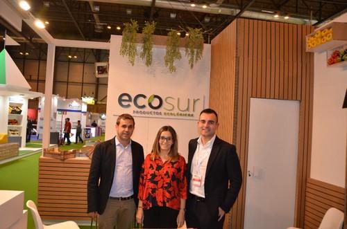 Pepe Torres, responsable comercial y de logística de Ecosur, Silvia López, del Departamento Comercial de Ecosur, y Omar Pastor, también del Departamento Comercial.