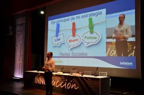 Juan Luis González, fundador de Orange 3, ofreció una más que entretenida charla acerca del marketing digital