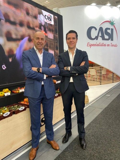 Antonio Bretones, presidente de CASI y Juan Jesús Lara, CEO de la cooperativa