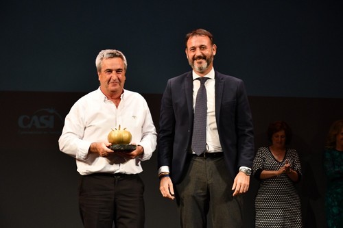 Manuel Ramón Rodríguez recibió el premio Adora a la calidad