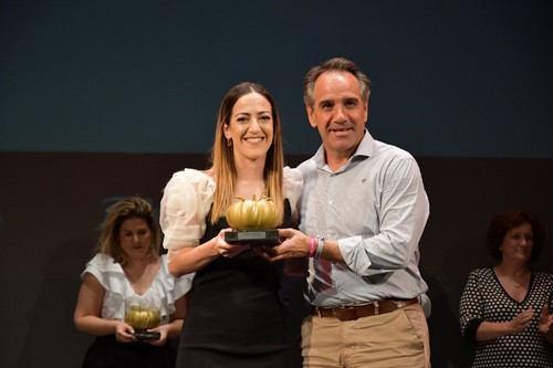 María García Cuadrado recibió también su premio Adora.