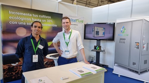Fernando Prohens y Mark van Boxtel de la empresa VitalFluid.