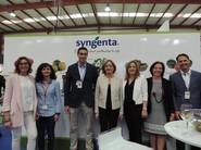 La firma Syngenta, con un amplio y acogedor stand, pudo mostrar sus novedades a la consejera Mari Carmen Ortiz