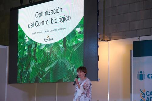Ana Belén Arévalo, de Agrobío, fue una de las potentes en las jornadas sobre control biológico.
