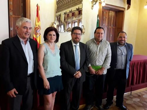 Agricultura refuerza el personal dedicado a garantizar la sanidad vegetal de los cultivos de Andalucía
