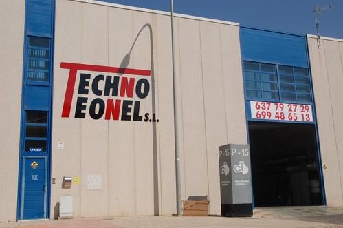 Techno Teonel crece imparable en construcción de invernaderos, naves, balsas y movimiento de tierras