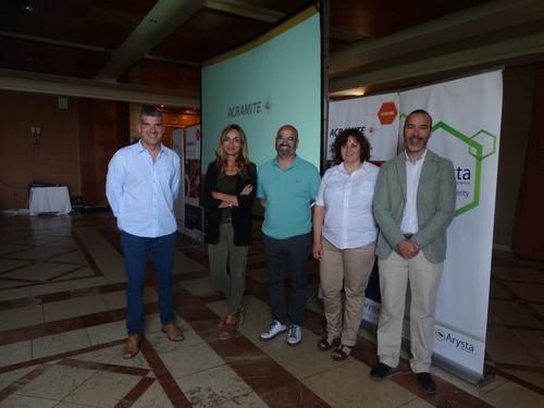 Acramite se presenta en Almería tras lograr el registro para proteger de araña a los hortícolas de invernadero