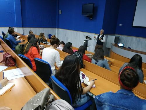 Las instalaciones de Vegacañada reciben la visita de alumnos de Gestión Administrativa del IES Campos de Níjar