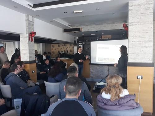 Técnicos de Vellsam ofrecen una charla sobre sustancias activas y efectos en cultivo en Serbia