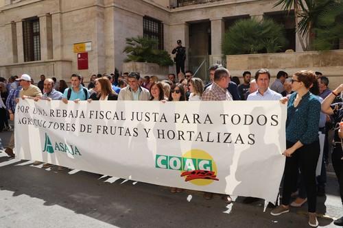 Góngora: “La falta de sensibilidad del gobierno de Sánchez va a dificultar gravemente la tarea de miles de agricultores ejidenses”