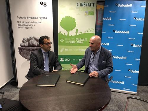 El Banco Sabadell apoya los proyectos de la Agricultura Ecológica Certificada de la Región de Murcia