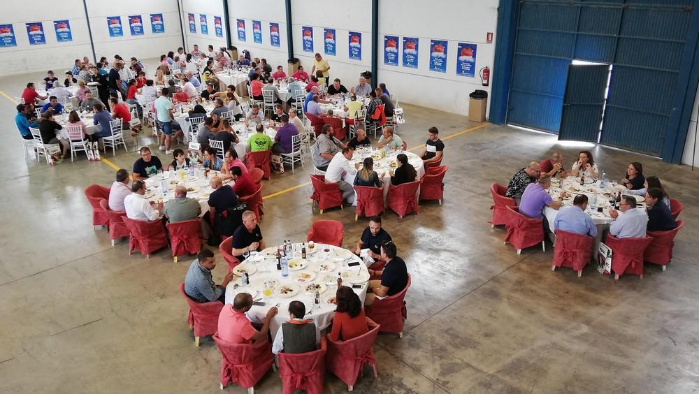 Grupo Agroponiente y Vegacañada baten el récord de agricultores en su reunión de principio de campaña en Alhama