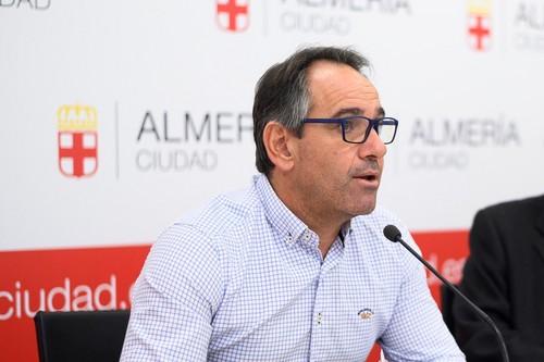 El Ayuntamiento de Almería apoya al sector hortofrutícola  y acudirá mañana a la movilización convocada