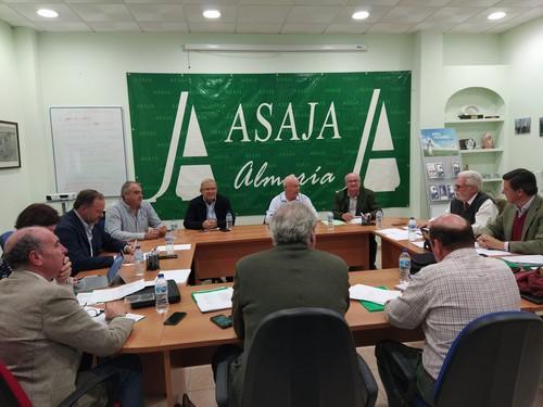 ASAJA-Andalucía analiza en Almería la situación del inicio de la campaña hortofrutícola en la región