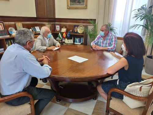 El nuevo presidente de ASAJA mantiene un encuentro con el subdelegado del Gobierno en Almería