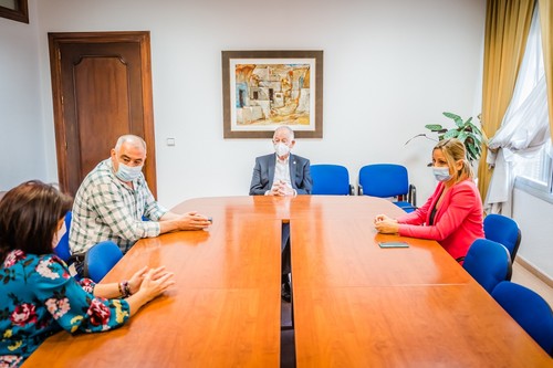 El alcalde de Roquetas recibe al nuevo presidente de Asaja y le muestra su compromiso con el sector agrícola