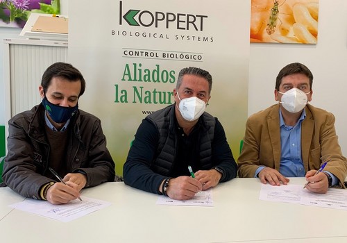 Koppert contribuye a la formación en control biológico en las escuelas familiares agrarias de Almería y Granada