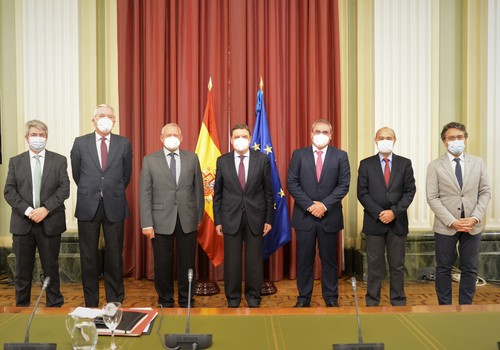 El ministro aborda con Cooperativas Agro-alimentarias de España los avances en la reforma de la PAC