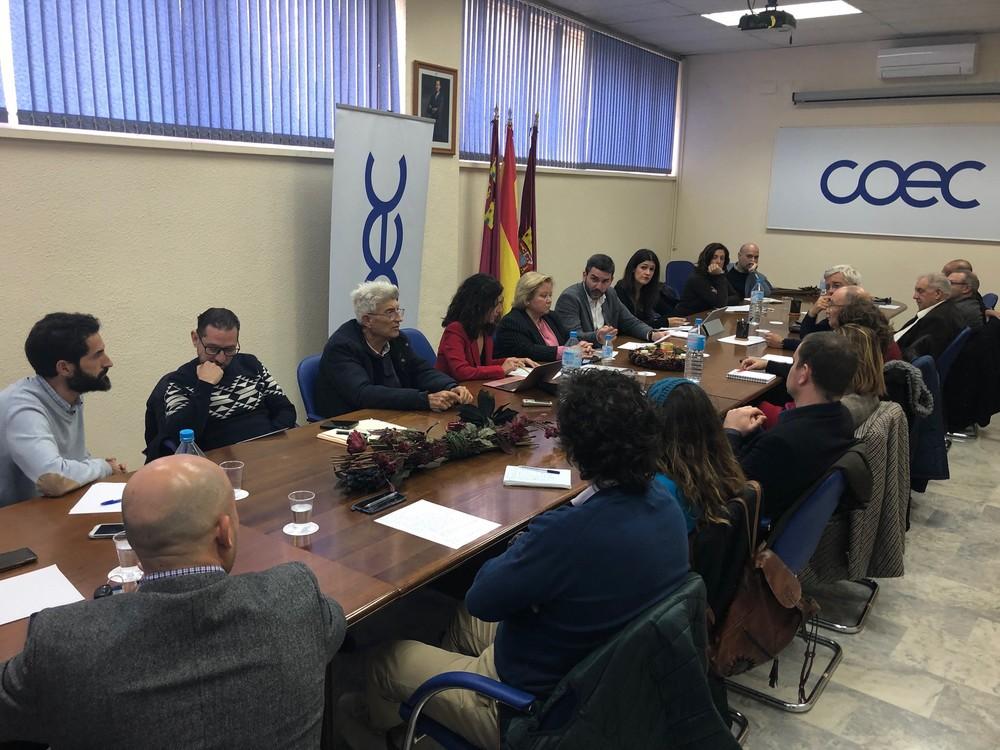 El Gobierno regional inicia los trámites para llevar a los tribunales al Ministerio por dejar sin agua a los regantes de Levante