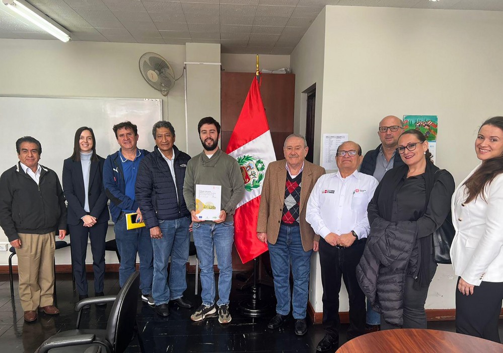 La Junta apuesta por Perú para diversificar los mercados de exportación de la industria auxiliar de la agricultura andaluza