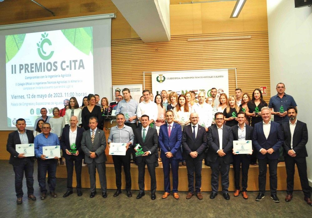 COITAAL reconoce a organizaciones  comprometidas con la Ingeniería Agrícola  en Almería
