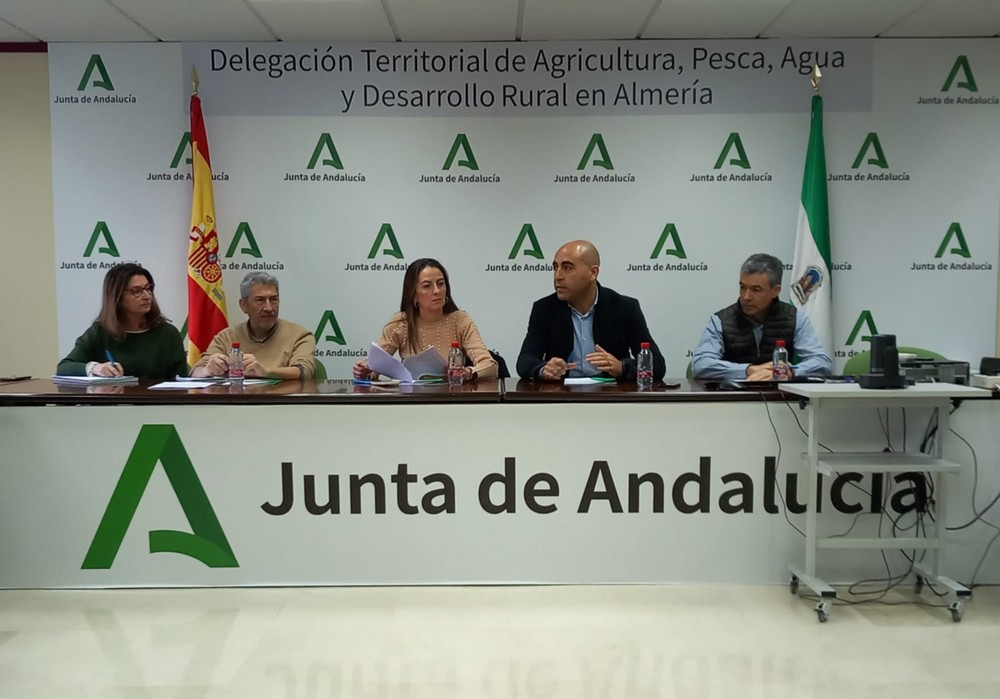 Aránzazu Martín y Antonio Mena informan a Upa, Asaja, Coag y Coexphal de la nueva convocatoria de Ayudas de Modernización de Invernaderos