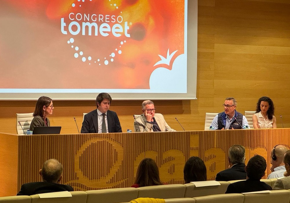 Antonio Algarra interviene en representación de Grupo Agroponiente en el Congreso Tomeet, organizado por Rijk Zwaan, sobre el presente y el futuro del tomate