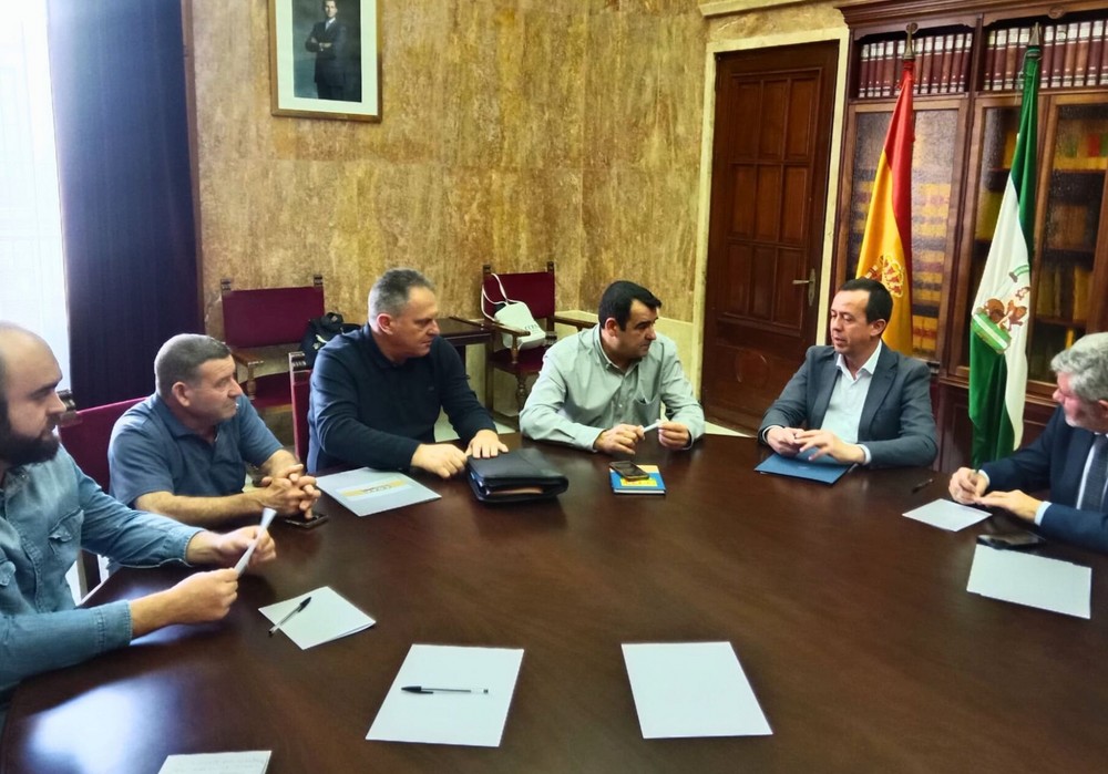 COAG Almería se reúne con el subdelegado del Gobierno de Almería y da a conocer algunas de las inquietudes actuales del sector
