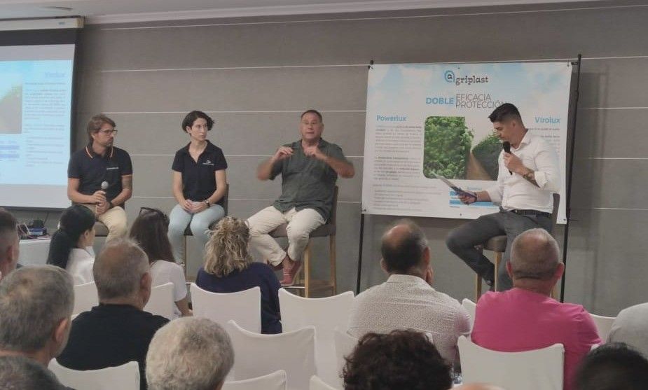 Revolución en Invernaderos: Agriplast Spain ofrece Powerlux y Virolux para una Agricultura más Segura y Eficiente